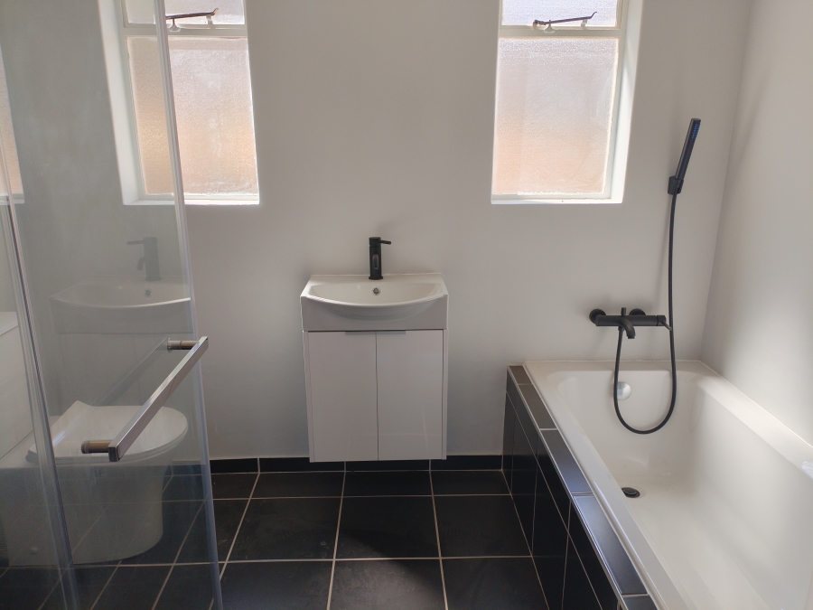 3 Bedroom Property for Sale in Bergzicht Western Cape